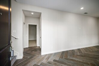 590 Catalonia in Lake Forest, CA - Building Photo - Building Photo
