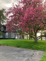 113 Lake Hill Rd, Unit 4 in Burnt Hills, NY - Building Photo