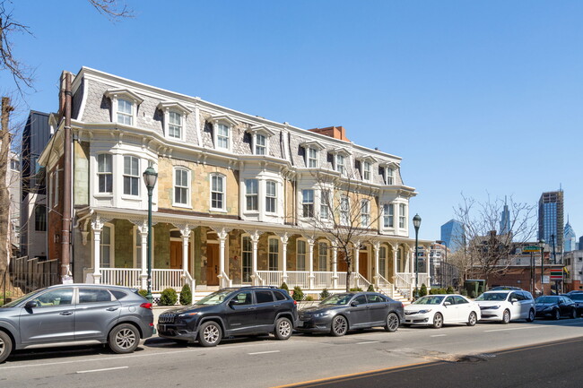 Serpentine Apartments in Philadelphia, PA - Building Photo - Building Photo