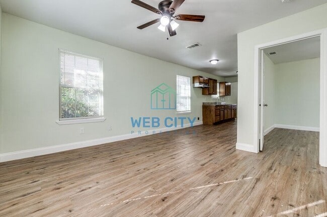 4111 Marshall St in Dallas, TX - Building Photo - Building Photo