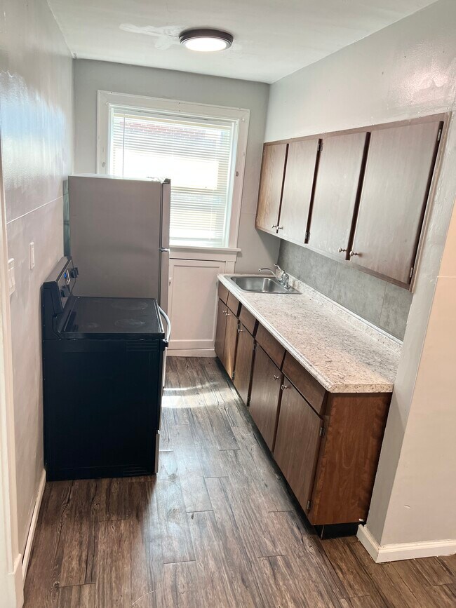 4950 Lindenwood Ave Apartments and Nearby St. Louis Apartments For Rent