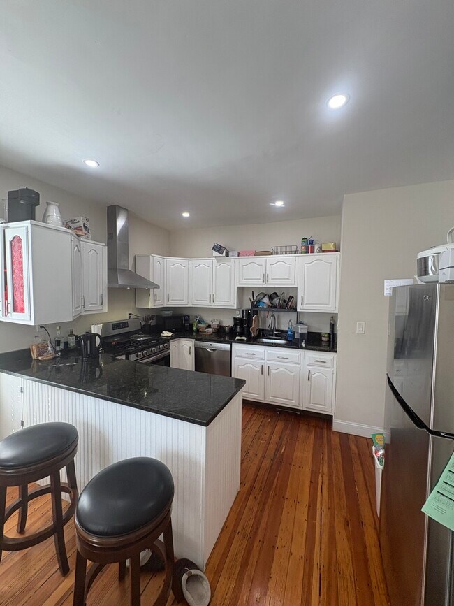 366 Washington St, Unit 368-1 in Cambridge, MA - Building Photo - Building Photo