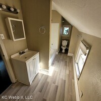 525 Splitlog Ave photo'