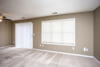 Ashworth Pointe Townhomes in West Des Moines, IA - Foto de edificio - Interior Photo