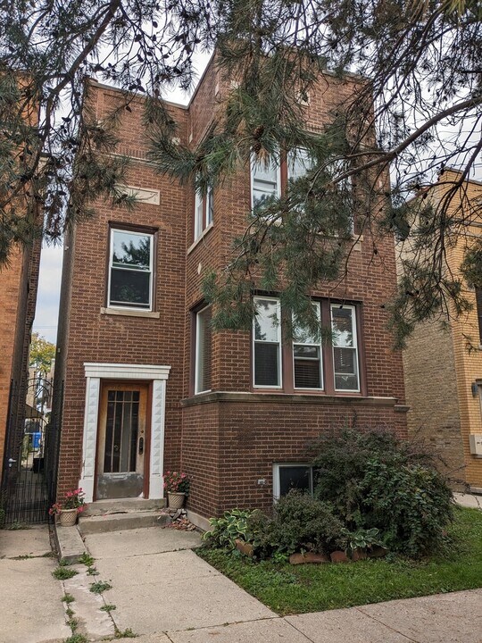 5627 N Campbell Ave in Chicago, IL - Building Photo