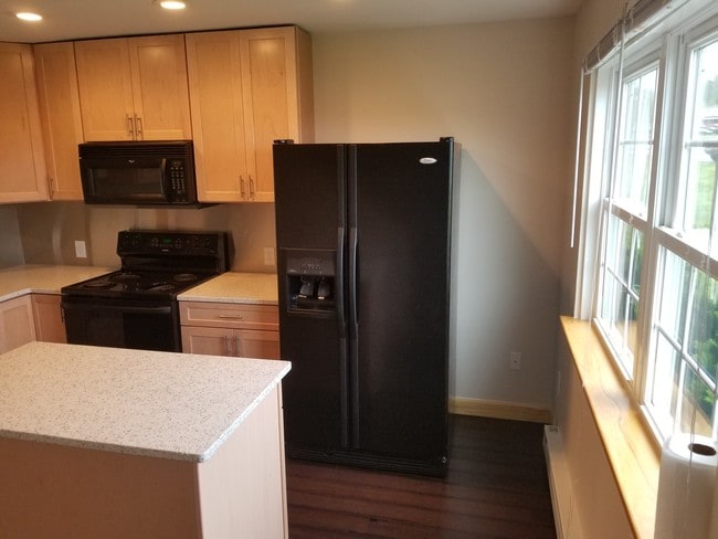 213 Governors Park Rd in Bellefonte, PA - Foto de edificio - Building Photo