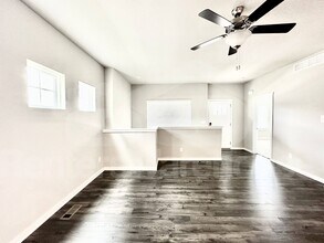 2310 SW Plaza Pkwy in Ankeny, IA - Building Photo - Building Photo