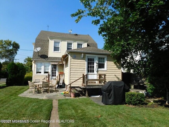 319 Jersey Ave in Spring Lake, NJ - Building Photo - Building Photo