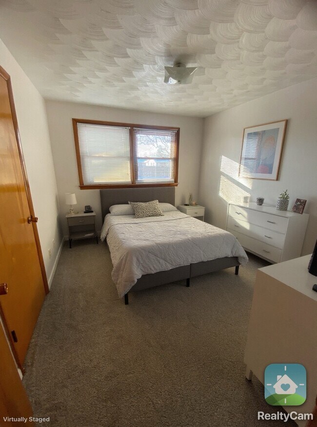 809 Greenfield Dr in Anderson, IN - Building Photo - Building Photo