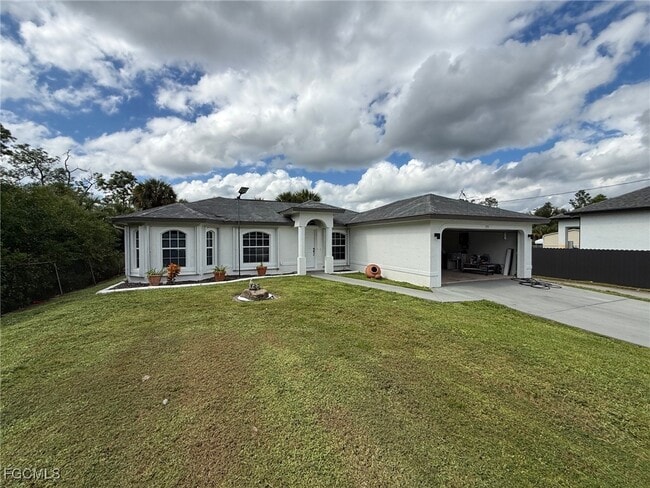 3335 Everglades Blvd S in Naples, FL - Building Photo - Building Photo