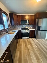 1918 Buchtel St in Twinsburg, OH - Building Photo - Building Photo