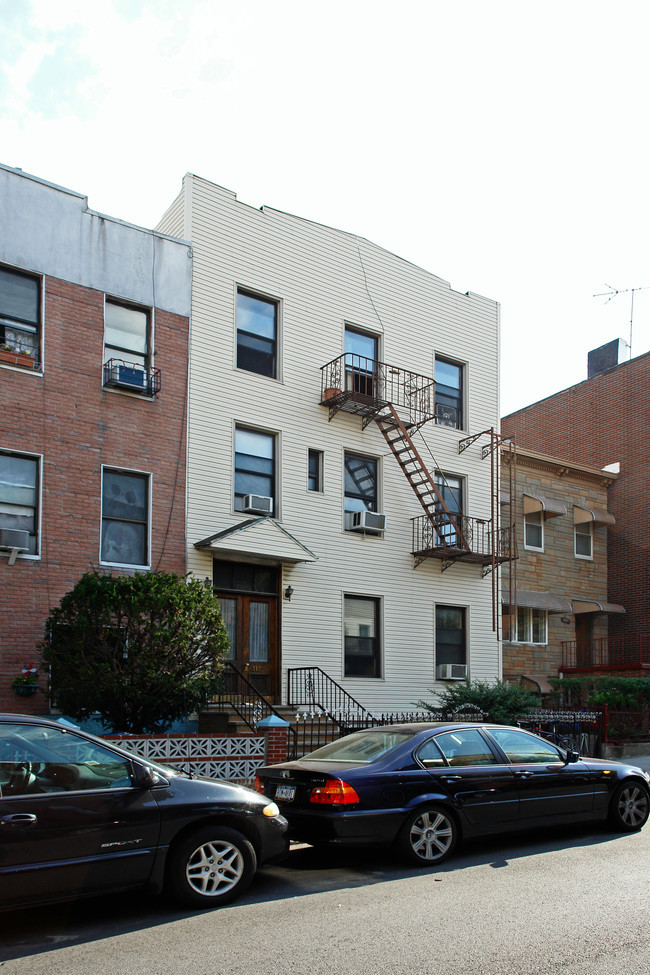 217 23rd St in Brooklyn, NY - Foto de edificio - Building Photo