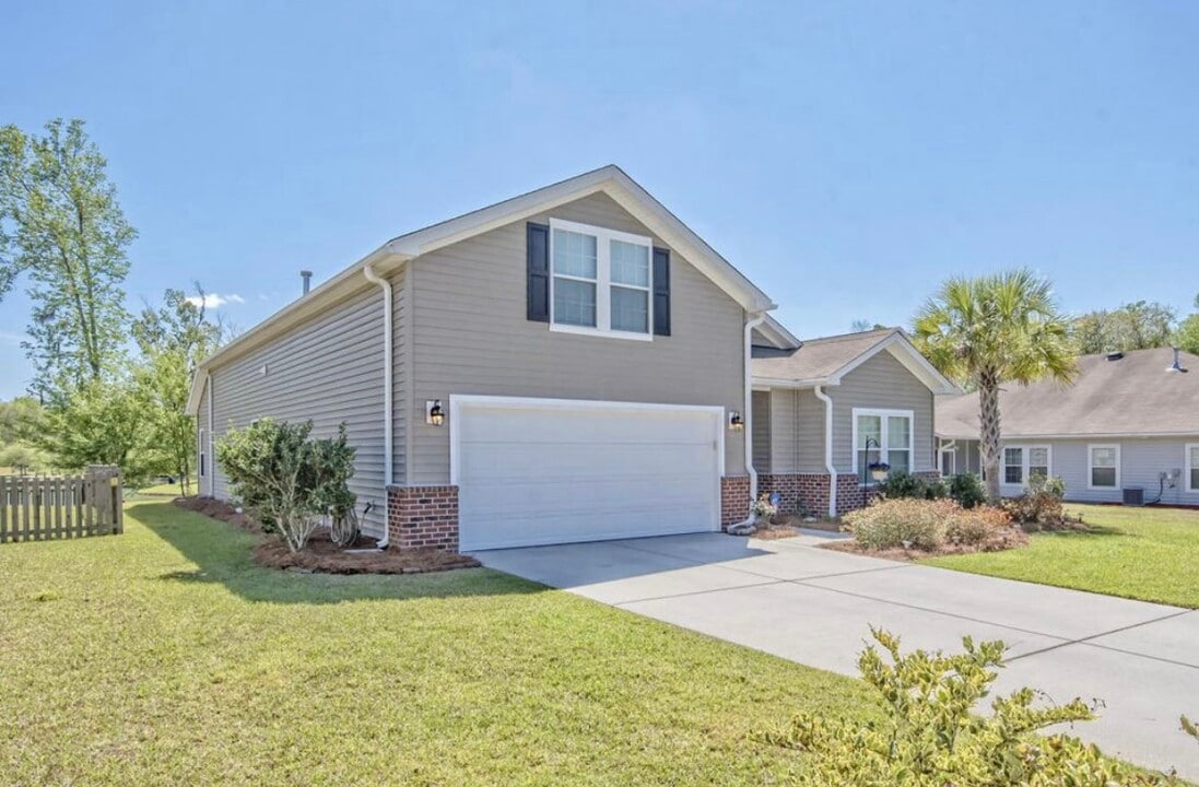 5013 Bowles Dr in Summerville, SC - Building Photo