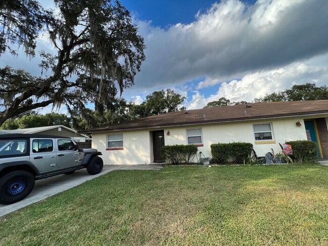 property at 473 E Jessup Ave