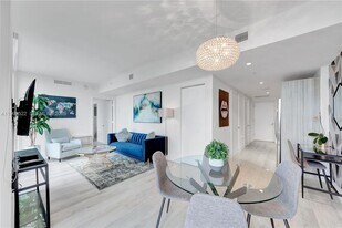 121 NE 34th St, Unit 2815 in Miami, FL - Building Photo