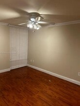 7165 NW 186th St, Unit A204 in Hialeah, FL - Building Photo - Building Photo