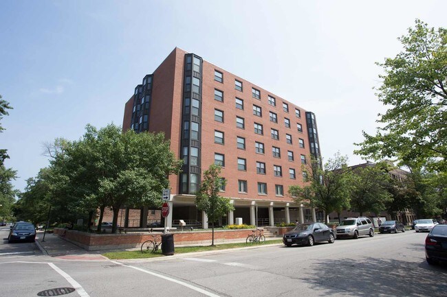 1400 E. 57th Street in Chicago, IL - Foto de edificio - Building Photo