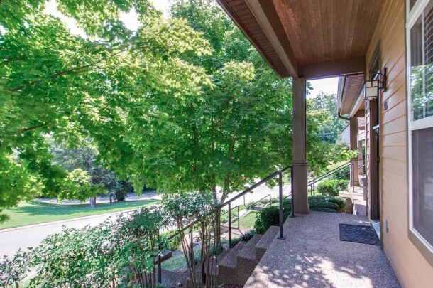 2364 Zermatt Ave in Nashville, TN - Foto de edificio - Building Photo