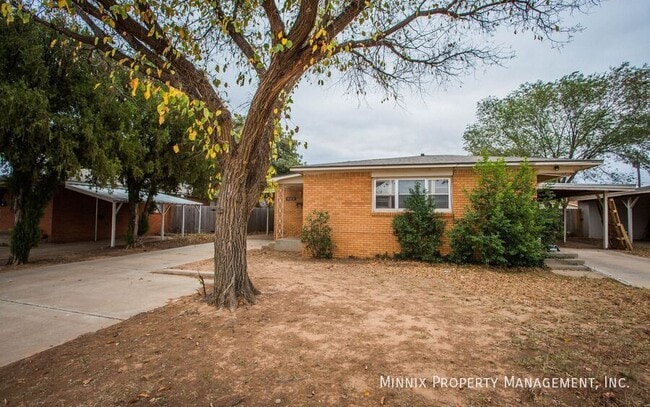 4421 31st St in Lubbock, TX - Building Photo - Building Photo