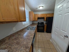 614 Waynes Ct SE in Atlanta, GA - Building Photo - Building Photo