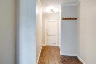 2301 Ridgmar Plaza in Fort Worth, TX - Building Photo - Building Photo