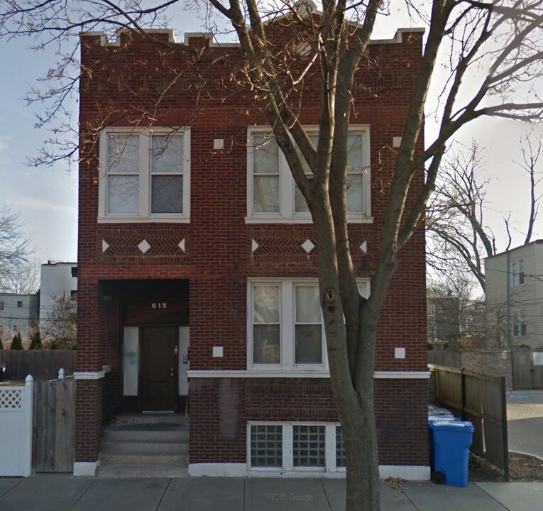 615 N Drake Ave in Chicago, IL - Building Photo