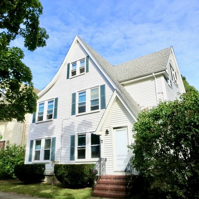 property at 7 Oaklawn St