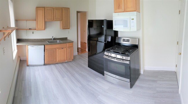 63 Webster Ave, Unit 1