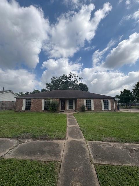 property at 7531 Glenheath St