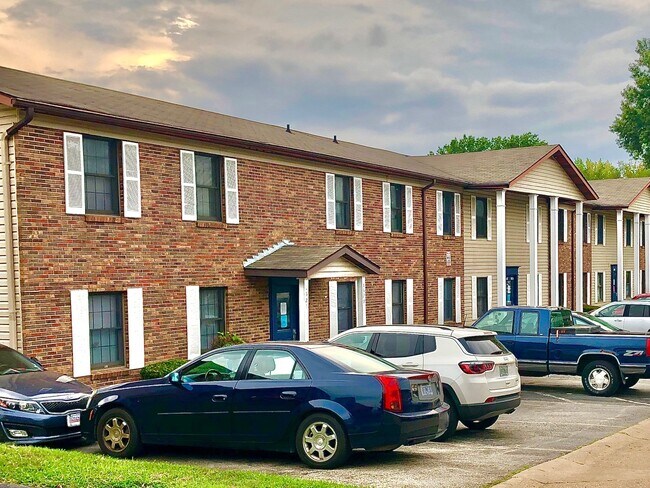 12547 James Patrick Ln in St. Louis, MO - Building Photo - Building Photo