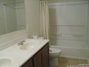 3802 Abbey Cir in San Antonio, TX - Building Photo - Building Photo