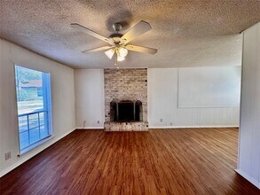 4703 Sagebrush Trail in Austin, TX - Building Photo - Building Photo