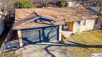 617 S 1st St in Copperas Cove, TX - Building Photo