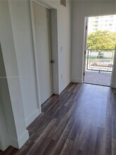 5266 NW 24th Ave-Unit -A in Miami, FL - Foto de edificio - Building Photo