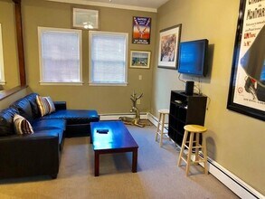 99 Spring St in Newport, RI - Building Photo - Building Photo