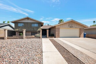 1726 E Minton Dr in Tempe, AZ - Building Photo - Building Photo