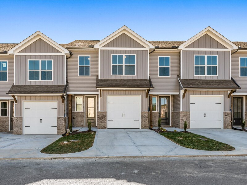 242 Judson Wy in Lenoir City, TN - Building Photo