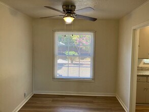 1412 Del Mar Ave in Modesto, CA - Building Photo - Building Photo