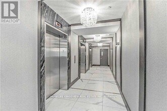 3600 Hwy 7 W in Vaughan, ON - Building Photo - Building Photo