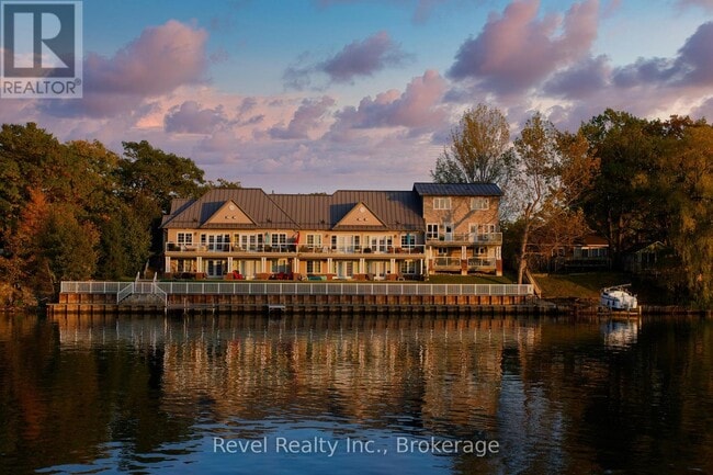 property at 64 River Rd E