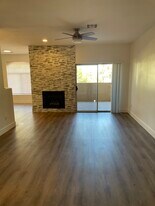 8741 Red Brook Dr in Las Vegas, NV - Building Photo