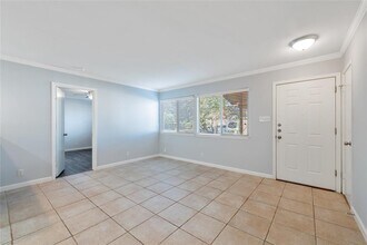 800 Osage Dr in Leander, TX - Building Photo - Building Photo