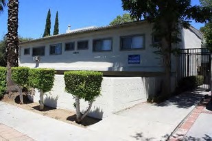 10841 Hesby St in North Hollywood, CA - Foto de edificio - Building Photo