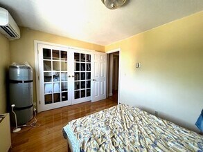 94 Beaconsfield Rd, Unit 302 in Brookline, MA - Building Photo - Building Photo