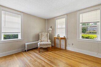 584 Main St in Portland, CT - Building Photo - Building Photo