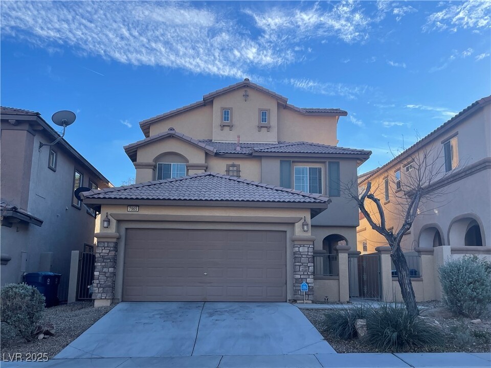 7965 Limestone Arch Ave in Las Vegas, NV - Foto de edificio