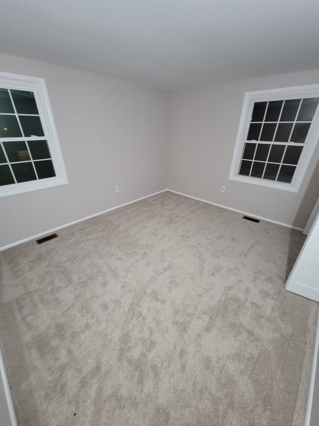 13140 Penndale Ln in Fairfax, VA - Building Photo - Building Photo