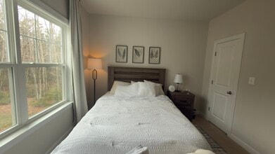 8518 Laroque Run Dr in Fredericksburg, VA - Building Photo - Building Photo