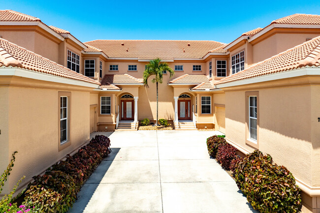 Vizcaya at Burnt Store Isles in Punta Gorda, FL - Building Photo - Building Photo