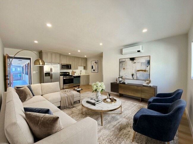 property at 3207 W 3rd St